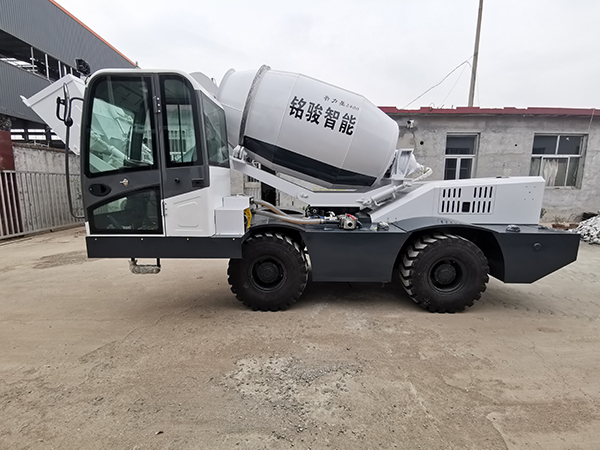 小型混凝土攪拌車殘渣的處理辦法